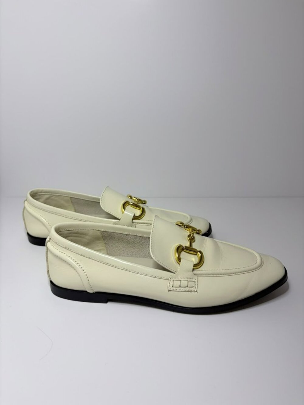 Jeffrey Campbell Cream Leather Horsebit Loafers – Gold Hardware US 9 W